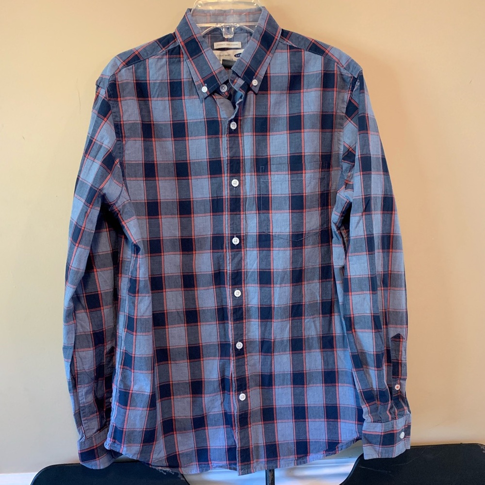 Men’s dress shirt